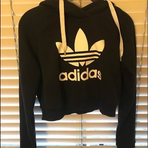 🌻Adidas croptop hoodie. 😍❤️